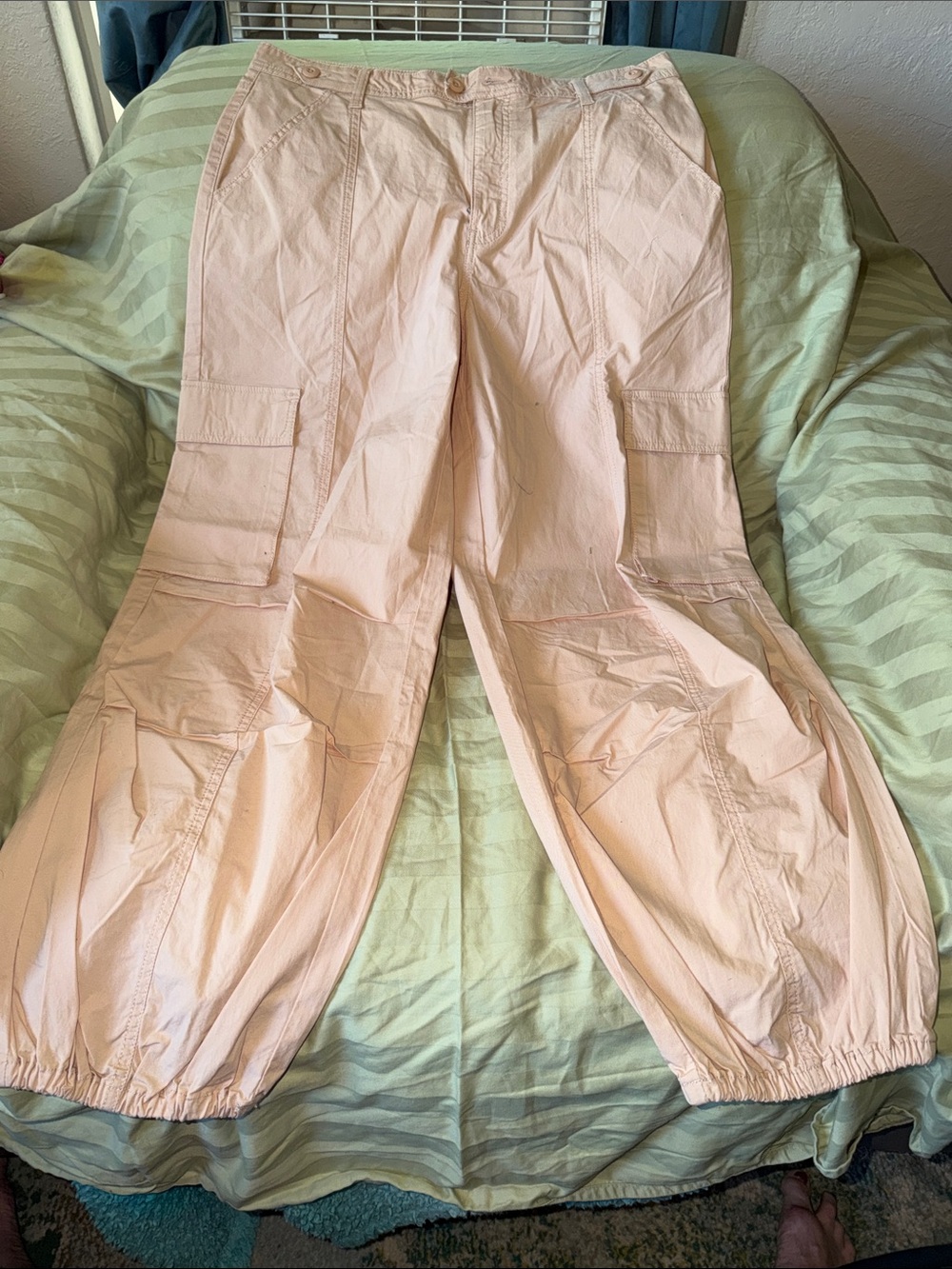 Forever 21 Pale Pink Cargo Jogger Pants